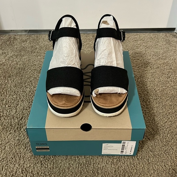 TOMS platform sandal - Picture 2 of 5